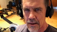 Wah, ternyata Josh Brolin adalah seorang metalhead juga nih! Dok. Instagram
