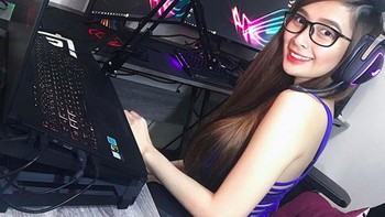 Game legendaris Counter Strike menjadi awal ketertarikannya pada dunia game.Aku senang dengan game FPS semacam Counter Strike yang menjadi permulaan semuanya, kata dia. Foto: istimewa