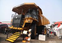 IIMS 2019: Truk Raksasa, Sekali Gas Bisa Ratakan Semua Kendaraan