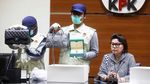 Penampakan Tas Chanel hingga Jam Rolex, Bukti Suap Bupati Talaud