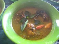 Sambut Ramadan Ikan Asap Khas Sidoarjo Disajikan di Resto Ini