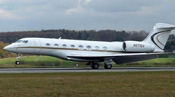 2. Jet Mahal Pribadi: Tentu tidak masalah bagi orang sekaya bos Amazon ini punya pesawat pribadi. Dia gemar bepergian dengan Gulfstream G-650ER, salah satu pesawat pribadi tercepat di dunia. Foto: istimewa