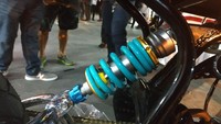 Dua tahun yang lalu memang belum rejeki di racing style, kemudian kami mencoba berani untuk menyusun konsep fighter. Dari situ saya awalnya ikut kelas di sport naked, buka Zainudin di Pekanbaru, Riau. Foto: Ridwan/detikOto