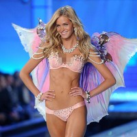 Seperti dilansir People, wanita 30 tahun ini dilaporkan terlilit utang hingga USD 500 ribu atau sekitar Rp 7,1 miliar.  Foto: Getty Images