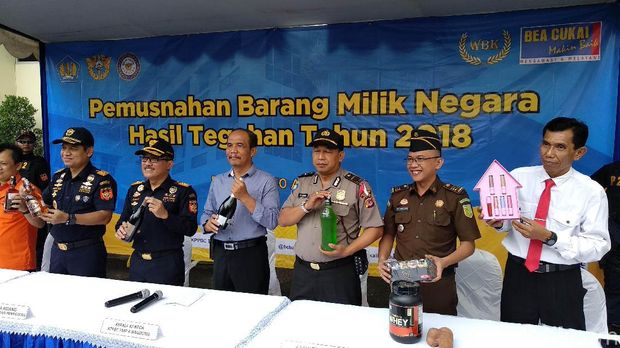 Bea Cukai Musnahkan Sex Toys Hinga Liquid Vape Senilai Rp 770 Juta