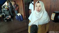 Gaya Rudiantara Saat Ngevlog Bareng Anak SD di Poumako