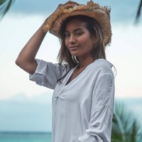 Namun, pemenang Miss Tahiti 2018 ini tampaknya tak bergeming dan berkecil hati mendapatkan banyak kritikan.Foto: Instagram @vaimalamachavesoff