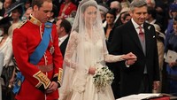 William yang berstatus sebagai pangeran itu melawan aturan kerajaan dengan menikahi kekasihnya, Kate Middleton. Dominic Lipinski - WPA Pool/Getty Images