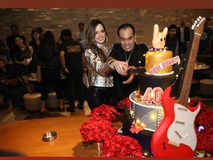 Nia Ramadhani Hadirkan Iwa K dan Slank di Kejutan Ultah Ardi Bakrie
