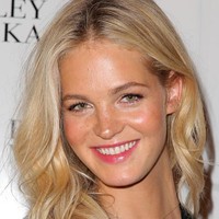 Erin Heatherton pernah menjadi model papan atas dunia. Ia pun sempat didapuk sebagai model Victorias Secret. Namun mantan kekasih Leonardo DiCaprio tersebut baru-baru ini menyatakan bangkrut. Foto: Getty Images