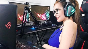 “Aku selalu suka memainkan game horor, jadi ketika Twitch mengajakku jadi mitra, aku mengambil kesempatan itu untuk memainkan game menakutkan dengan para fans,” kata dia. Foto: istimewa