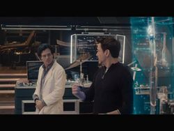 Ragam Ponsel di Film-film Marvel, Dari LG Sampai Sony