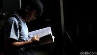 Dengan harga buku yang murah, diharapkan minat baca warga menjadi tinggi.