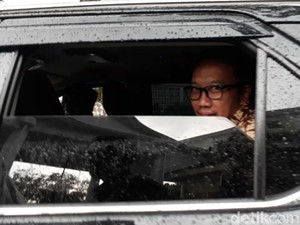 Menpora Imam Nahrawi Menghadap Jokowi ke Istana