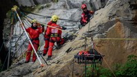 Pelatihan evakuasi bencana tersebut dilakukan dalam rangka kesiapan anggota Vertical Rescue Indonesia untuk menyelamatkan korban ketika terjadinya bencana di Indonesia.