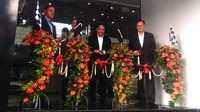 Michael Koehler, Finance Director PT Mercedes-Benz Distribution Indonesia, Roelof Lamberts, President Director PT Mercedes-Benz Distribution Indonesia, Guido Brormann, AMG Regional Sales Manager South East Asia, Evugo Bambang, Operational Director of PT Mercindo Autorama, Dr. Claus Weidner, Head of Marketing & Sales Mercedes-Benz Cars Region South East Asia 2, Christian Setiawan, President Director PT Mercindo Autorama berpose bersama AMG C 43 di AMG Performance Center di PT Mercindo Autorama Mampang.