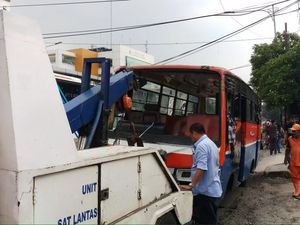Pengemudi Metro Mini yang Tewaskan Penumpang di Mampang Sopir Tembak