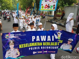 Ratusan Anak  di Bojonegoro Kampanye Keselamatan Berlalu Lintas