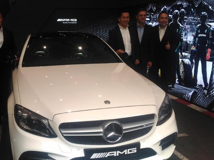 AMG Performance Center Dibuka di Indonesia