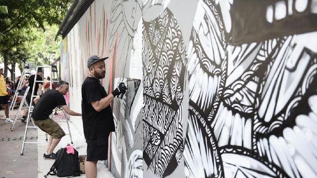  Seniman Indonesia-Prancis Kolaborasi Bareng di Off the Wall Jakarta 2019