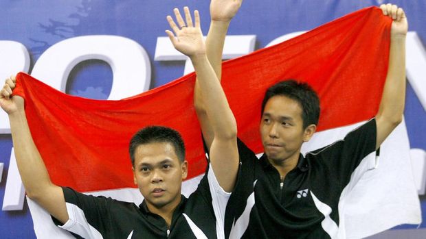 Markis Kido/Hendra Setiawan berhasil jadi juara dunia dan juara Olimpiade.