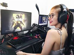 Kenalan dengan Ann, Gamer Cantik Jago Main Tembak-tembakan