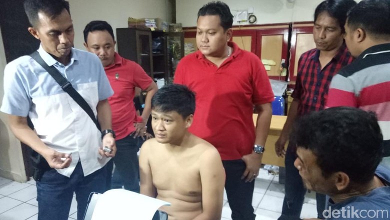 Pelaku yang Tembak Usman Saat Tagih Utang di Palembang Ditangkap Pelaku yang Tembak Usman Saat Tagih Utang di Palembang Ditangkap