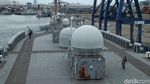 Melihat Bagian Dalam USS Blue Ridge