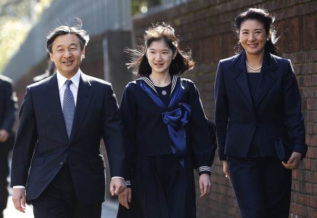Aiko merupakan anak satu-satunya Kaisar Naruhito. Menjadi anak perempuan di kekaisaran Jepang, Aiko tidak akan bisa naik tahta sebagai kaisar.  Foto: Dok. TheImperialHouseholdAgencyof/AFP, Getty Images