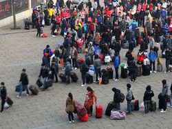 Cerita Pilu Buruh di Balik Kecanggihan Gadget Apple dan Amazon