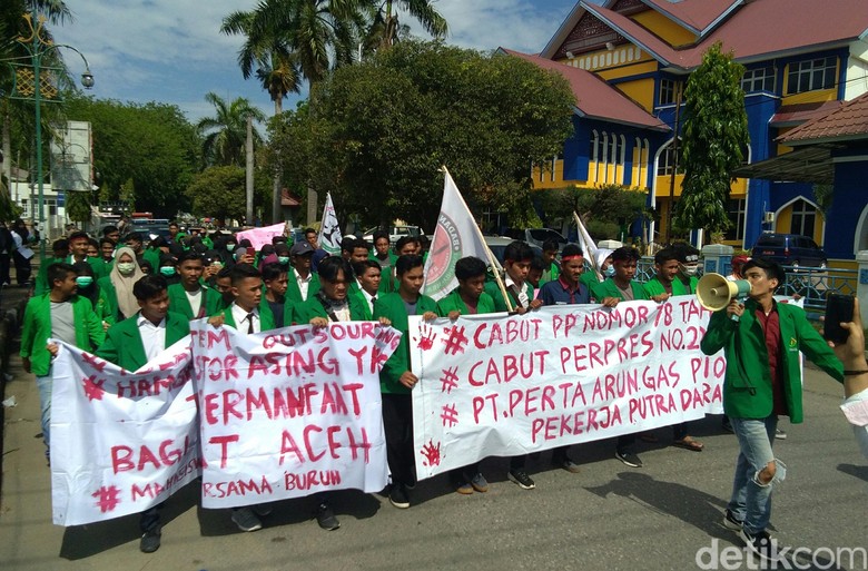 May Day di Aceh, Mahasiswa Minta Perusahaan Prioritaskan Buruh Lokal May Day di Aceh, Mahasiswa Minta Perusahaan Prioritaskan Buruh Lokal