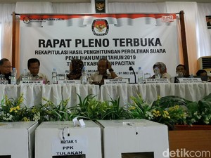 Rekap Suara di KPU Pacitan Selesai, Prabowo Ulangi Kegemilangan 2014