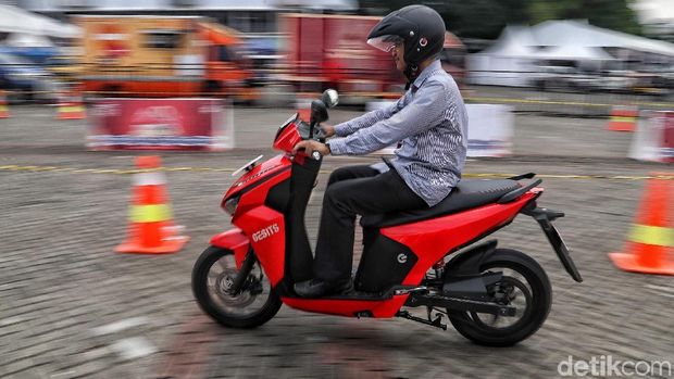Uji Coba Motor listrik Gesits