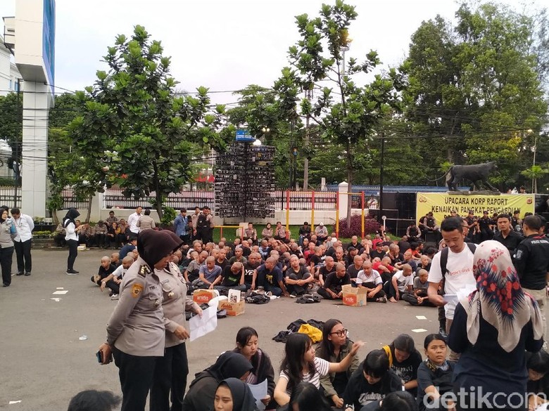 Tim Gabungan Lacak Otak Penggerak Anarcho-Syndicalism di Bandung Tim Gabungan Lacak Otak Penggerak Anarcho-Syndicalism di Bandung