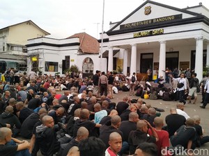 Ulah Anarcho-Syndicalism di Bandung: Merusak dan Picu Konflik