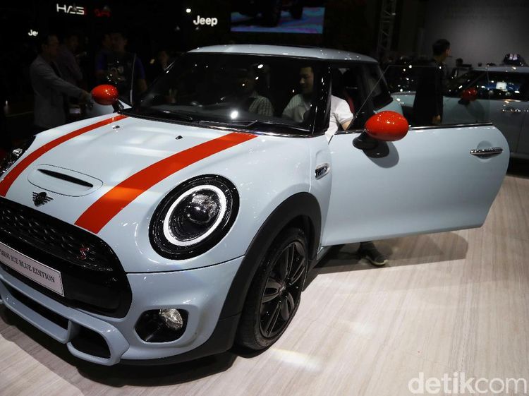MINI Serba Biru yang Langka, Dilepas Rp 865 Juta di Luar Pajak