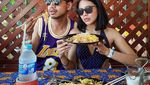 Gaya Seru Jovial da Lopez Saat Makan Fried Chicken hingga Mi Goreng