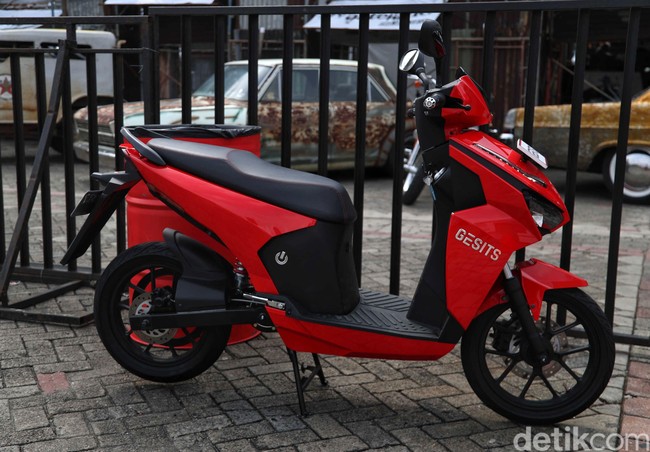 Berita Populer: Dari Pemulung Jadi Modifikator Interior Mobil Artis