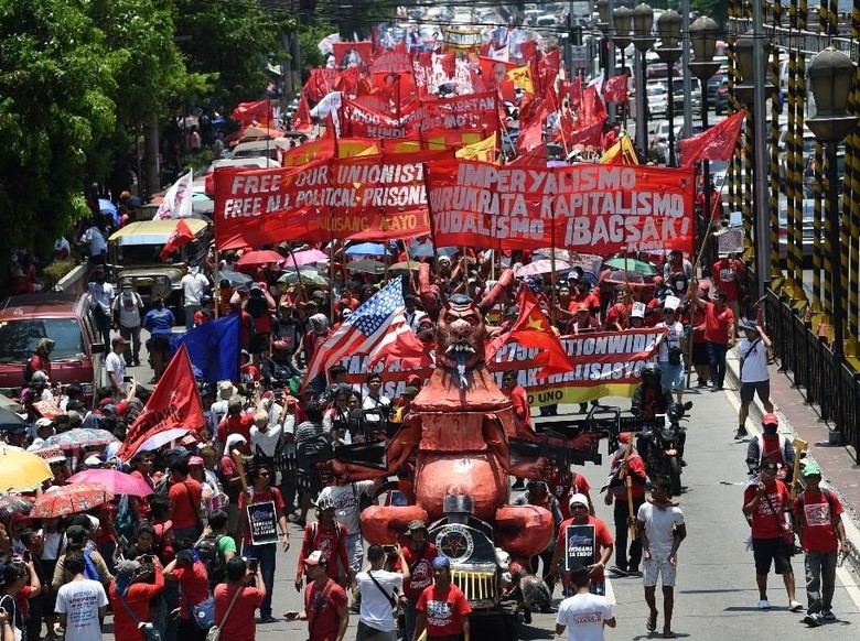 Peringati May Day di Filipina, Ribuan Demonstran Memprotes Duterte Peringati May Day di Filipina, Ribuan Demonstran Memprotes Duterte