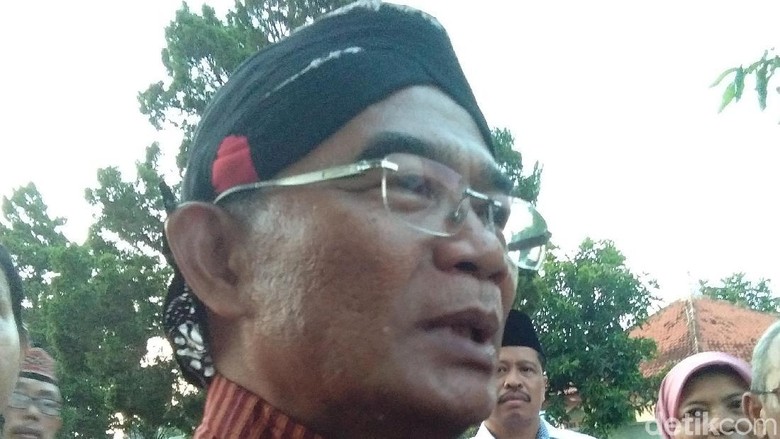 Mendikbud: Rayakan Hardiknas Sesuai Ajaran Ki Hajar Dewantara Mendikbud: Rayakan Hardiknas Sesuai Ajaran Ki Hajar Dewantara