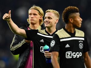 Ajax Sapu Bersih Laga Tandang di Fase Knock Out