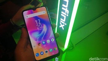 Smart 3 Plus dan Hot 7 Pro jadi jagoan terbaru Infinix di pasar smartphone Indonesia. Fitur teknologi kekinian dengan harga terjangkau coba jadi daya tariknya. (Foto: detikINET/Agus Tri Haryanto)