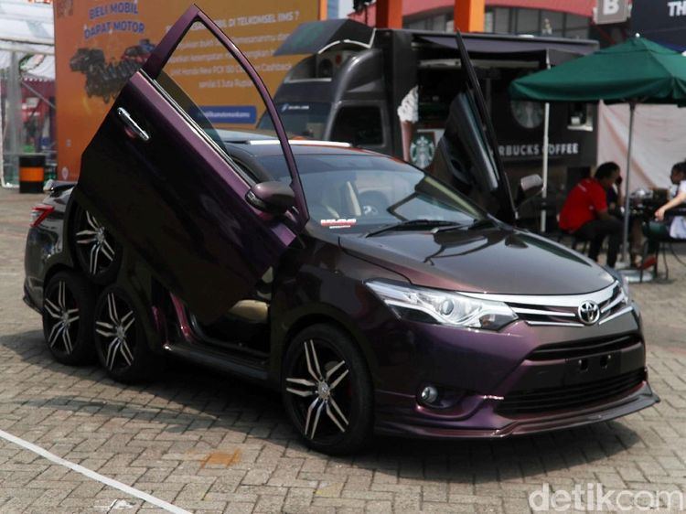Mobil Unik Beroda 8