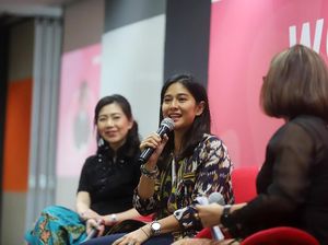 Hei Kaum Adam, Ingat Pesan Dian Sastro: Perempuan Bukan Barang