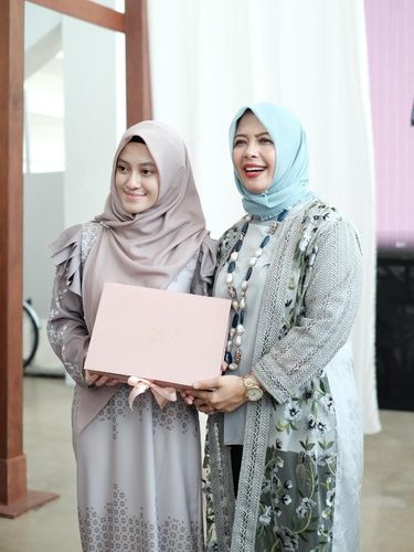 Pertama Kali Dateng ke Trunk Show Hijabers, Sandiaga Uno Terkagum-kagum
