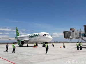 Menpar: Alhamdulillah Tiket Pesawat Akan Turun