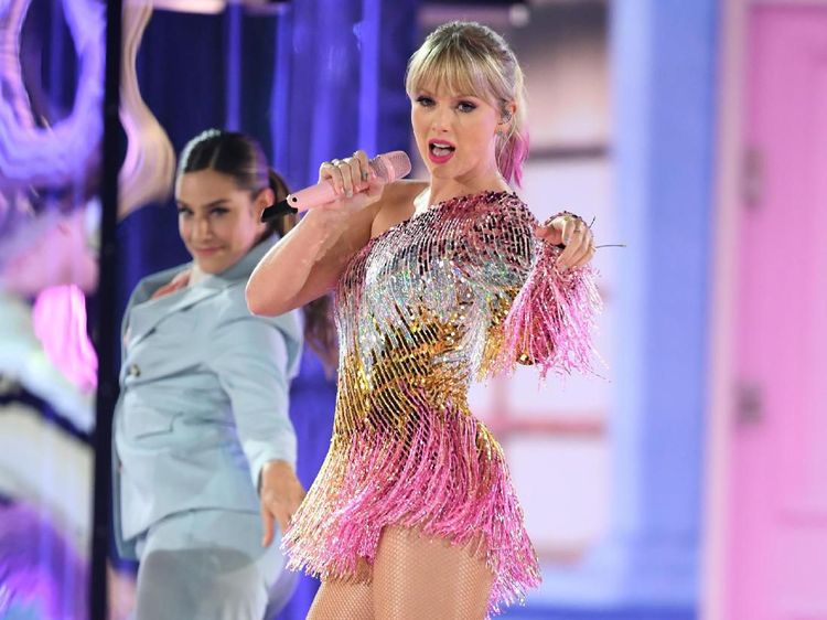 Nagita Slavina, BTS, Cardi B hingga Taylor Swift