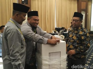 Saksi Prabowo di Kabupaten Pasuruan Tolak Akui Kemenangan Jokowi