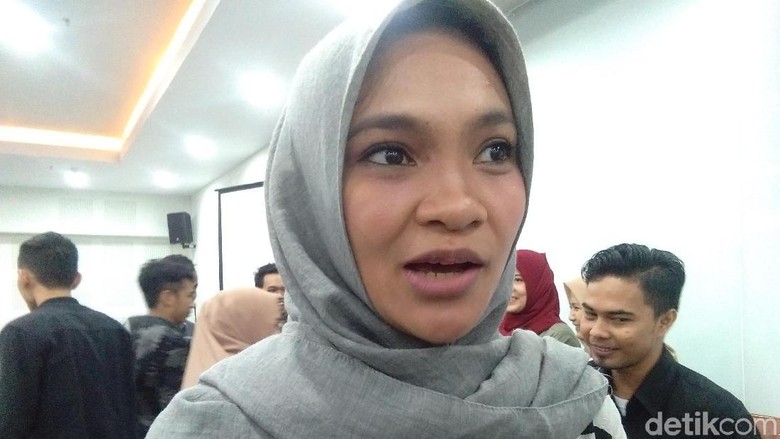 Hanum Dilaporkan soal Cuitan Wiranto, PAN Singgung Ambulans DKI Bawa Batu Hanum Dilaporkan soal Cuitan Wiranto, PAN Singgung Ambulans DKI Bawa Batu
