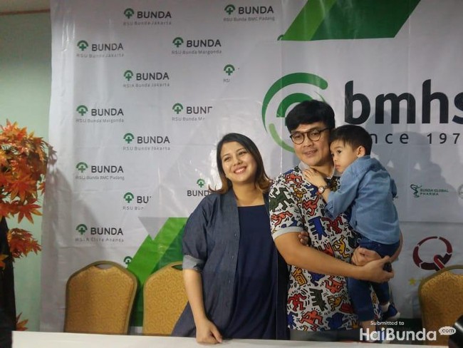 Tya Ariestya mengalami kenaikan berat badan setelah hamil dan melahirkan anak keduanya. Inilah penampilan Tya setelah melahirkan anak keduanya pada akhir April 2019. Foto: Asri Ediyati